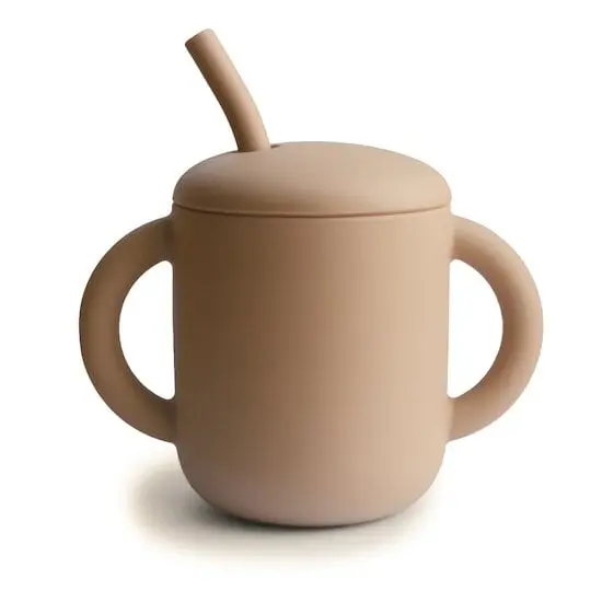 Gobelet d'apprentissage + paille Beige de mushie, Tasses & verres : Aubert