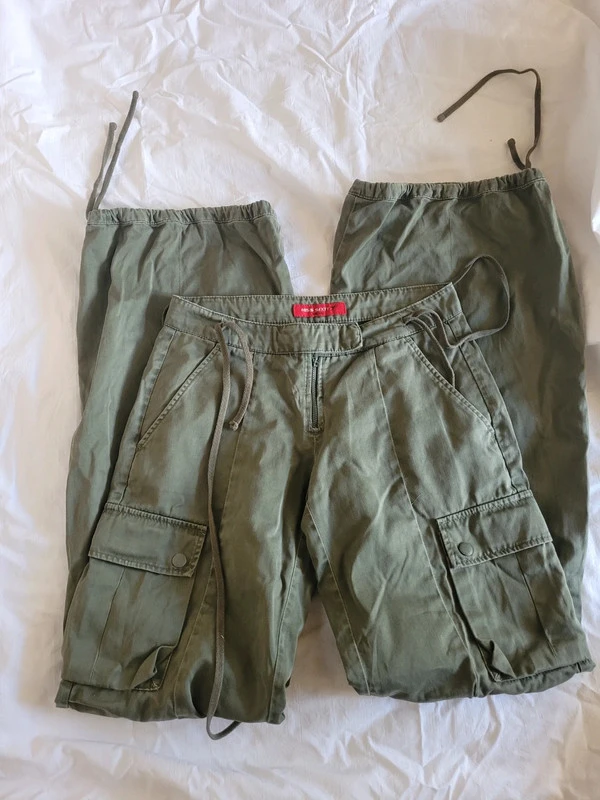 Vintage miss sixty cargo