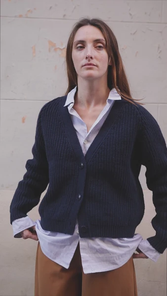 ANNA V-Neck Cardigan in Merino Wool - Navy