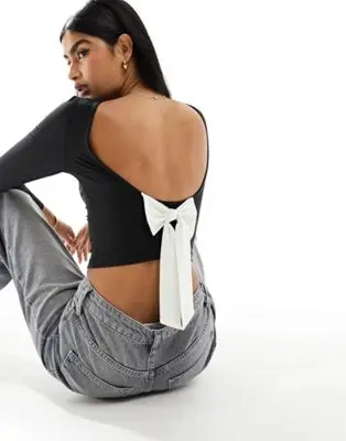 ASOS DESIGN - Top à nœud contrastant et dos échancré - Noir