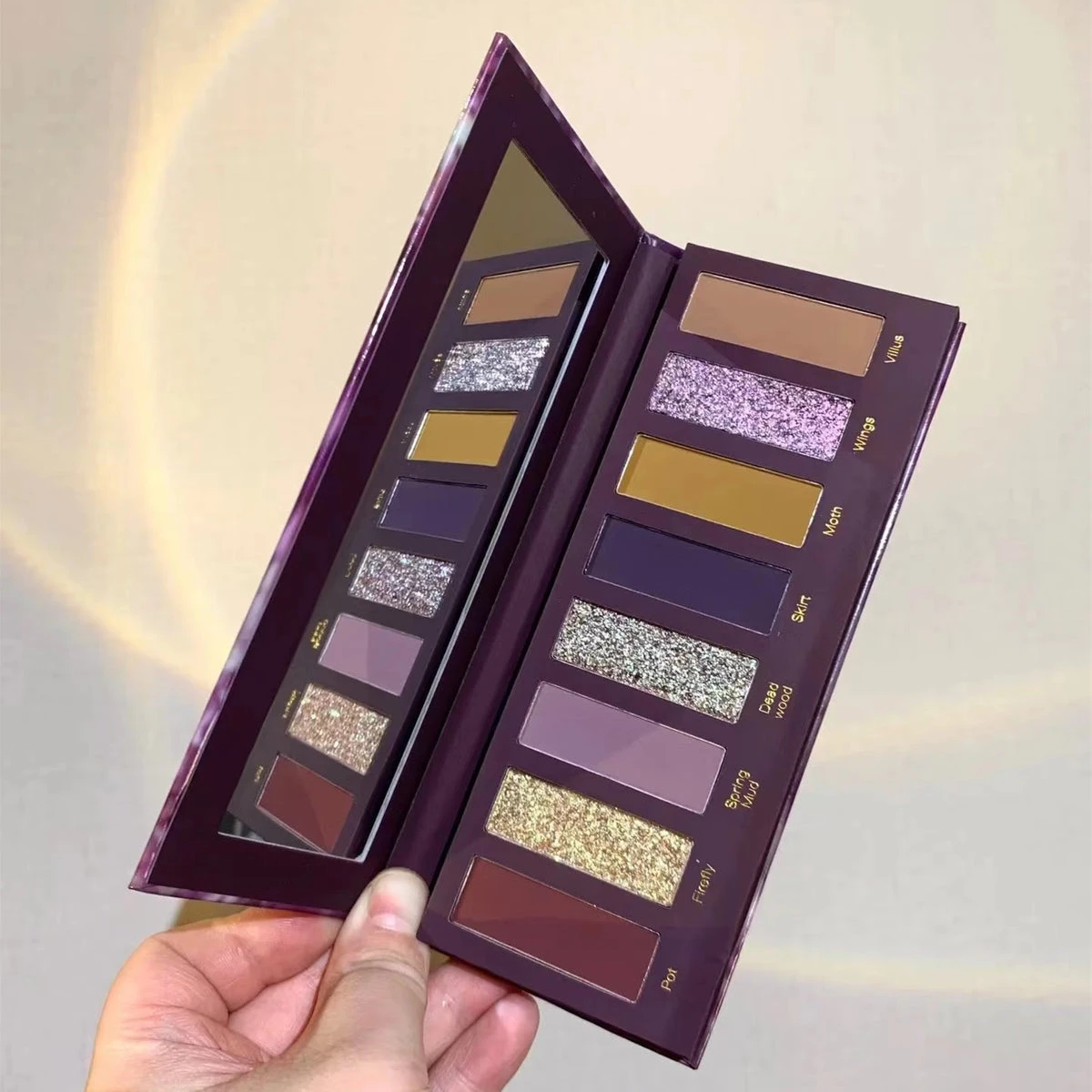 Narimi Purple Dead Wood 8-Color Eyeshadow Palette T3945