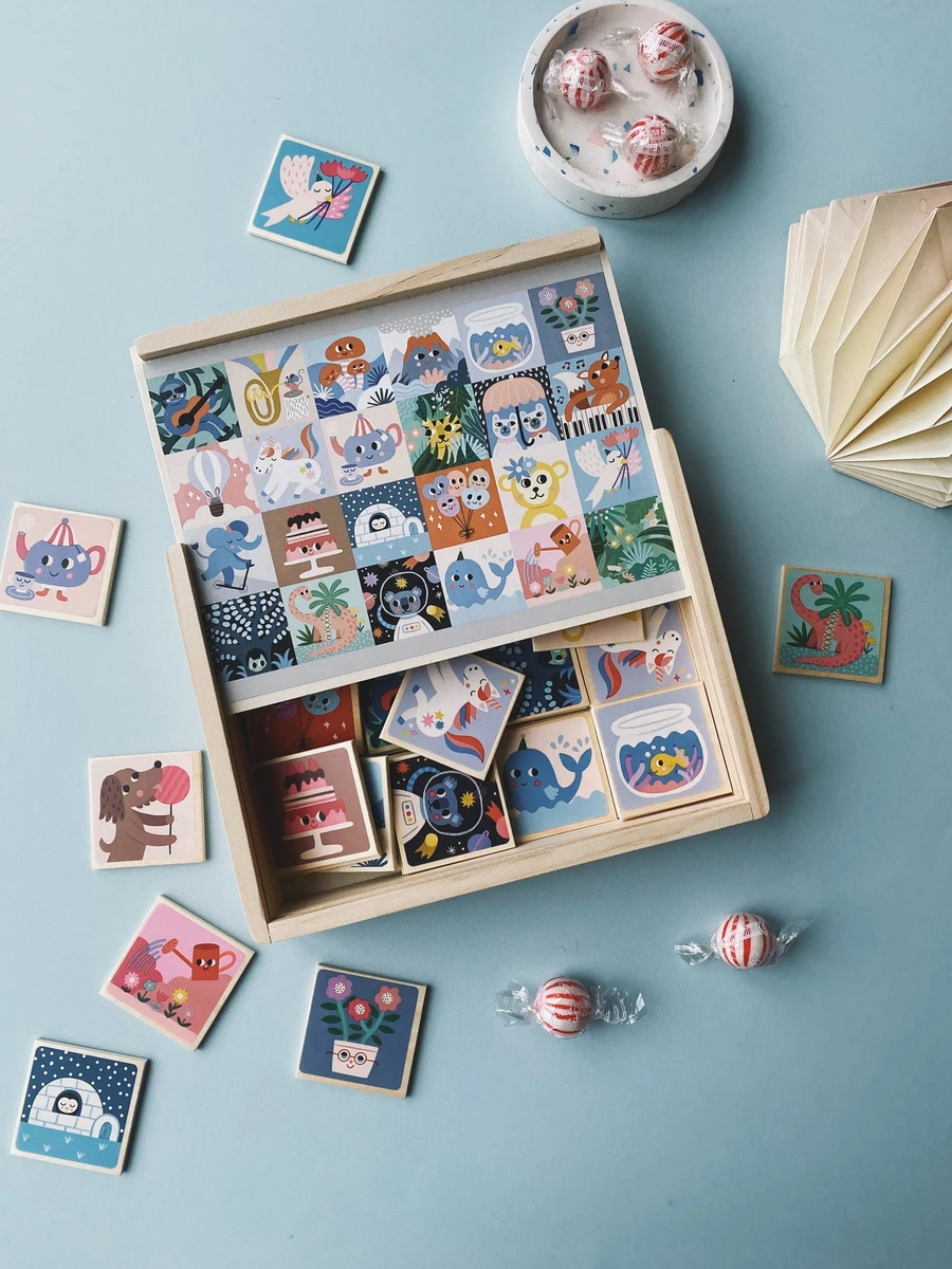 Jeu de mémoire en bois / 48 pièces illustrées dans une boîte en bois