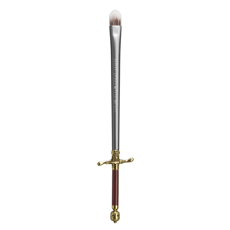 Arya Stark’s Needle Flat Eyeshadow Brush - Urban Decay | Game Of Thrones - Urban Decay