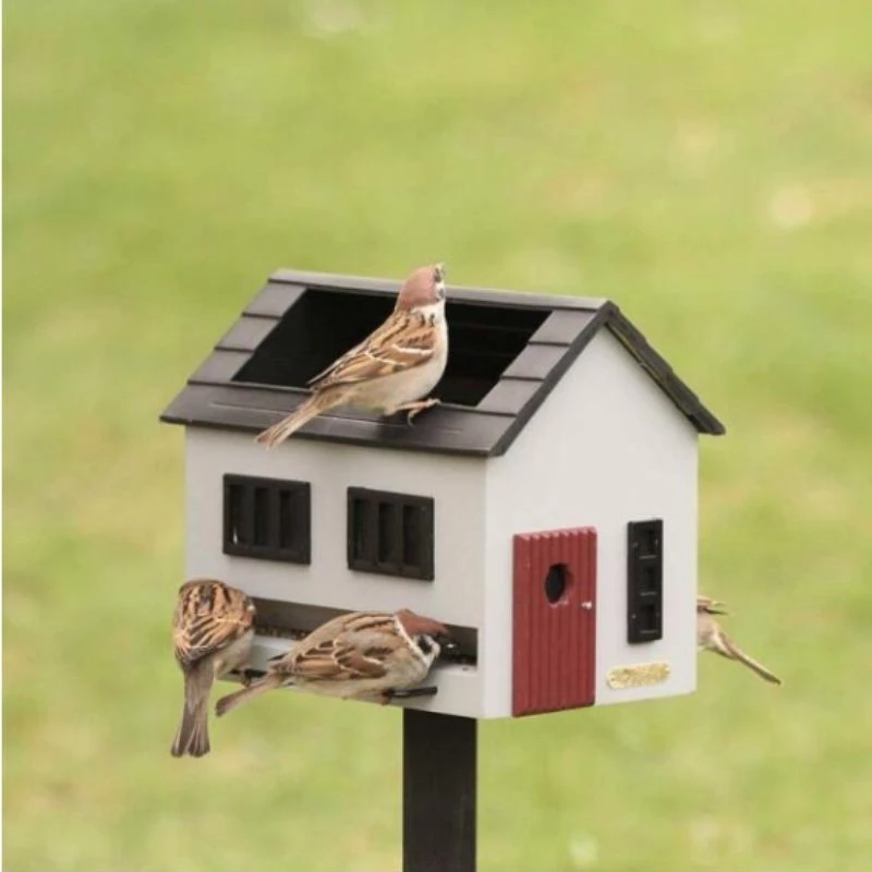 Mangeoire avec Bain Maison rouge ou grise