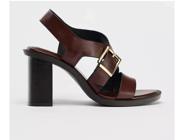  Sandales à talon avec boucle en cuir