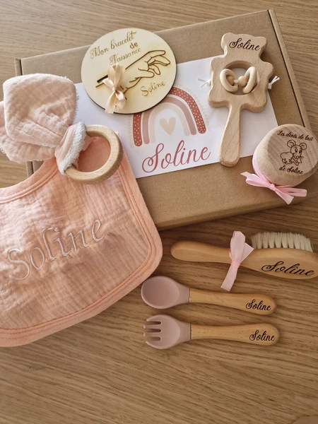 Coffret cadeau de naissance personnalisé