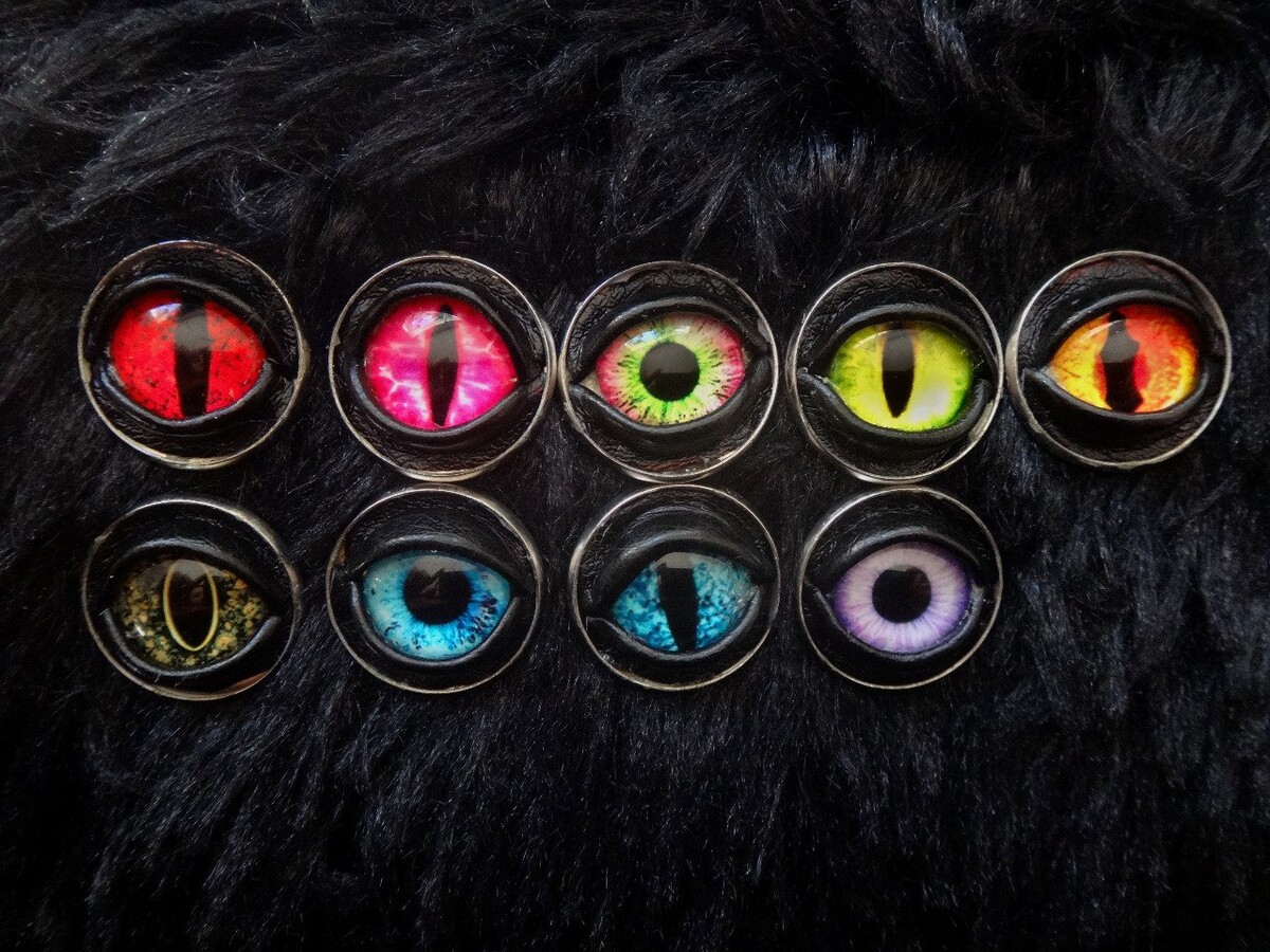 Badge pin's mauvais oeil, pin's oeil de dragon, broche mauvais oeil, accessoires goth, horreur - Shop-decadenza