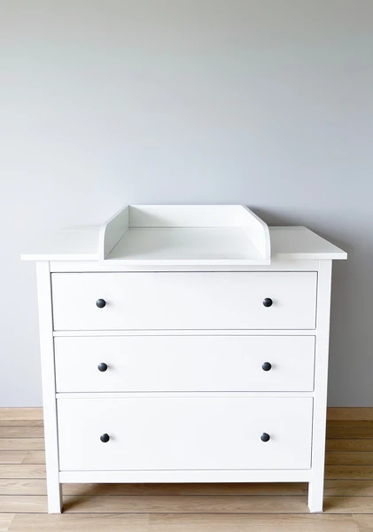 Plan à langer compatible avec la commode Hemnes d'Ikea 108x96 cm, position centrale