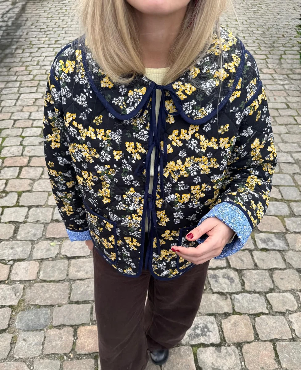 Daniella Jacket - Wine Ditsy Yellow