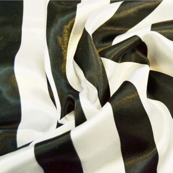 Acheter en ligne - satin carnaval rayures blanc/noir