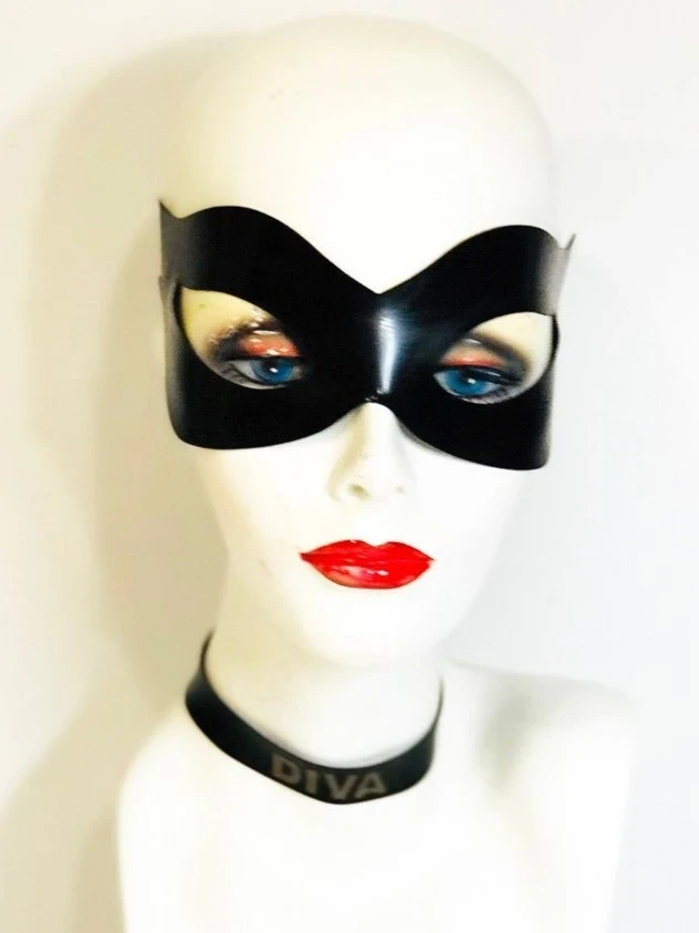 Masque pour les yeux de chat classique en latex noir