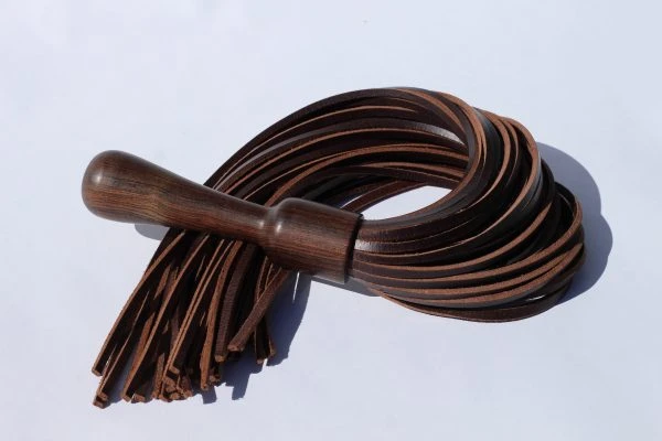 Cow neck flogger