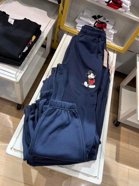 Jogging mickey