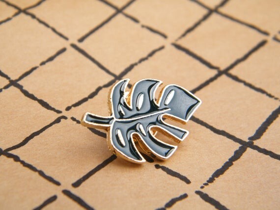 Pin&#39;s fougère vert et doré