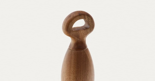 Moulin à poivre et à sel Nukha en bois d'acacia FSC 100 % 17 cm | Kave Home France