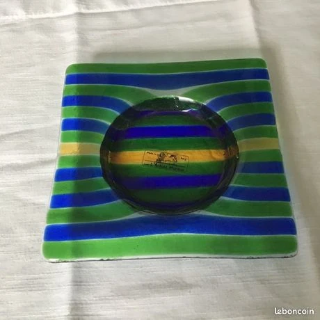 Cendrier ou vide poche en verre de Murano