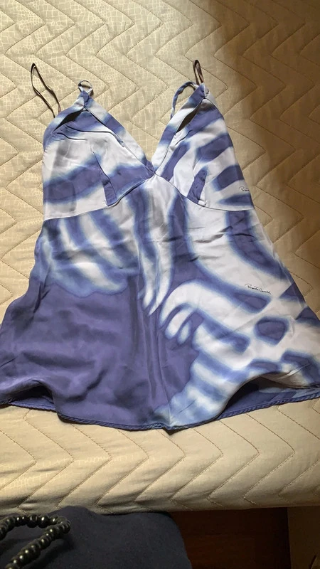 Top bianco e blu