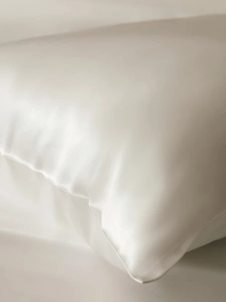 Taie d’Oreiller Simple Enveloppée En Soie 19 Momme