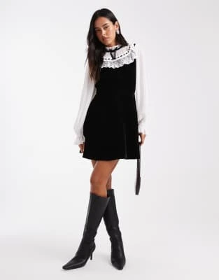 Miss Selfridge - Robe courte brodée en mousseline et velours - Noir et blanc