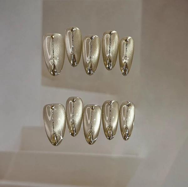 Ongles à pression œil de chat pailletés : faux ongles en gel acrylique faits main