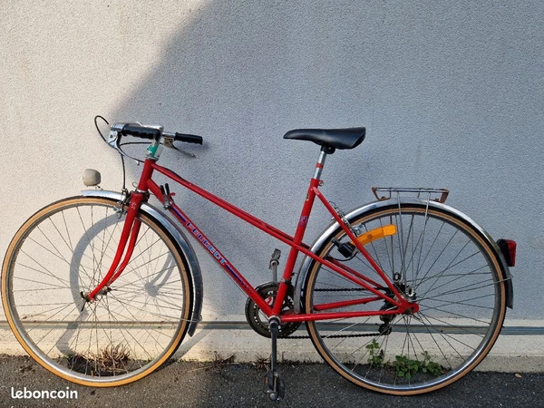 Vélo vintage Peugeot remis à neuf