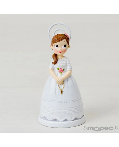 Figura de niña de comunión con rosario con pinza portafotos.