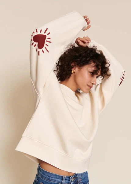 Sweat brodé en coton bio | crème "sweat cœur solaire femme avec coudières " émoi émoi