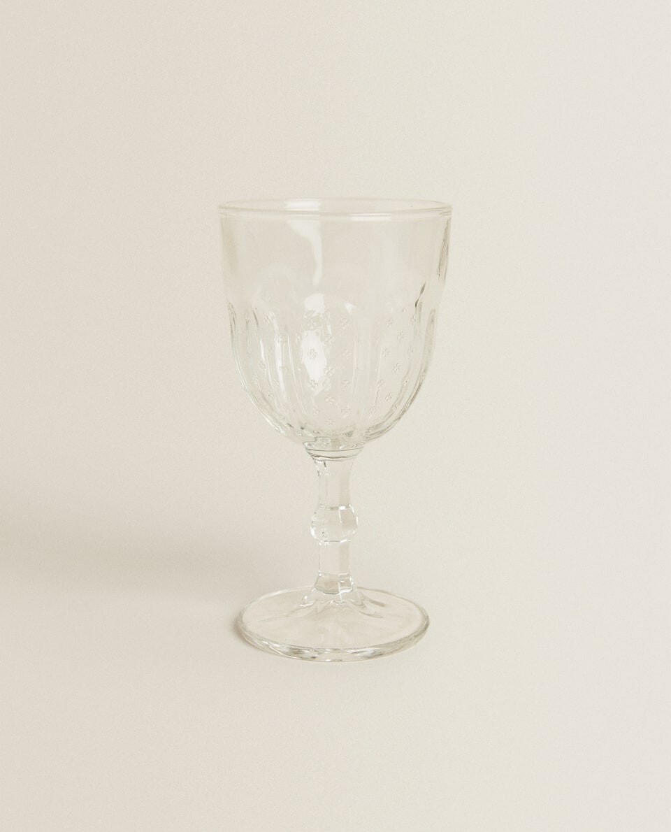 VERRE À PIED RELIEF