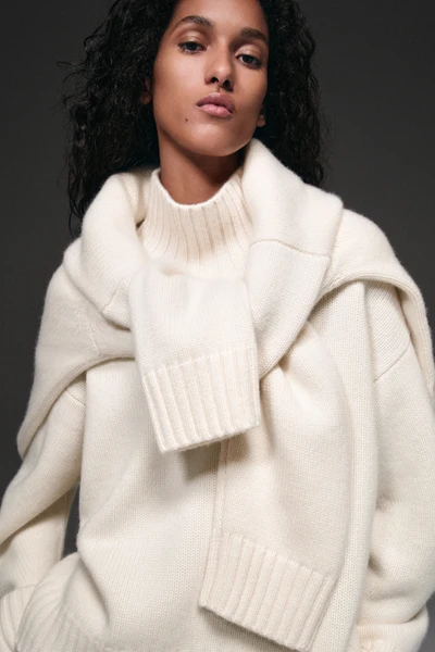 PULL À COL CHEMINÉE EN CACHEMIRE ÉPAIS