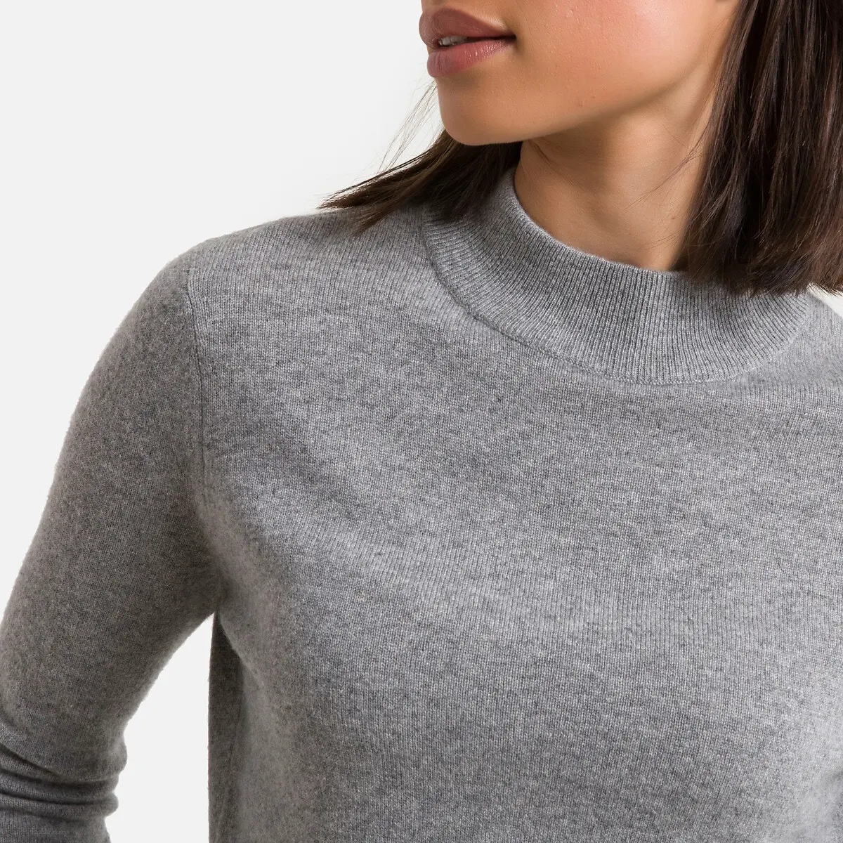 Pull en cachemire col montant en fine maille