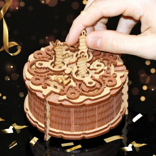Geschenkebox "Birthday Cake"