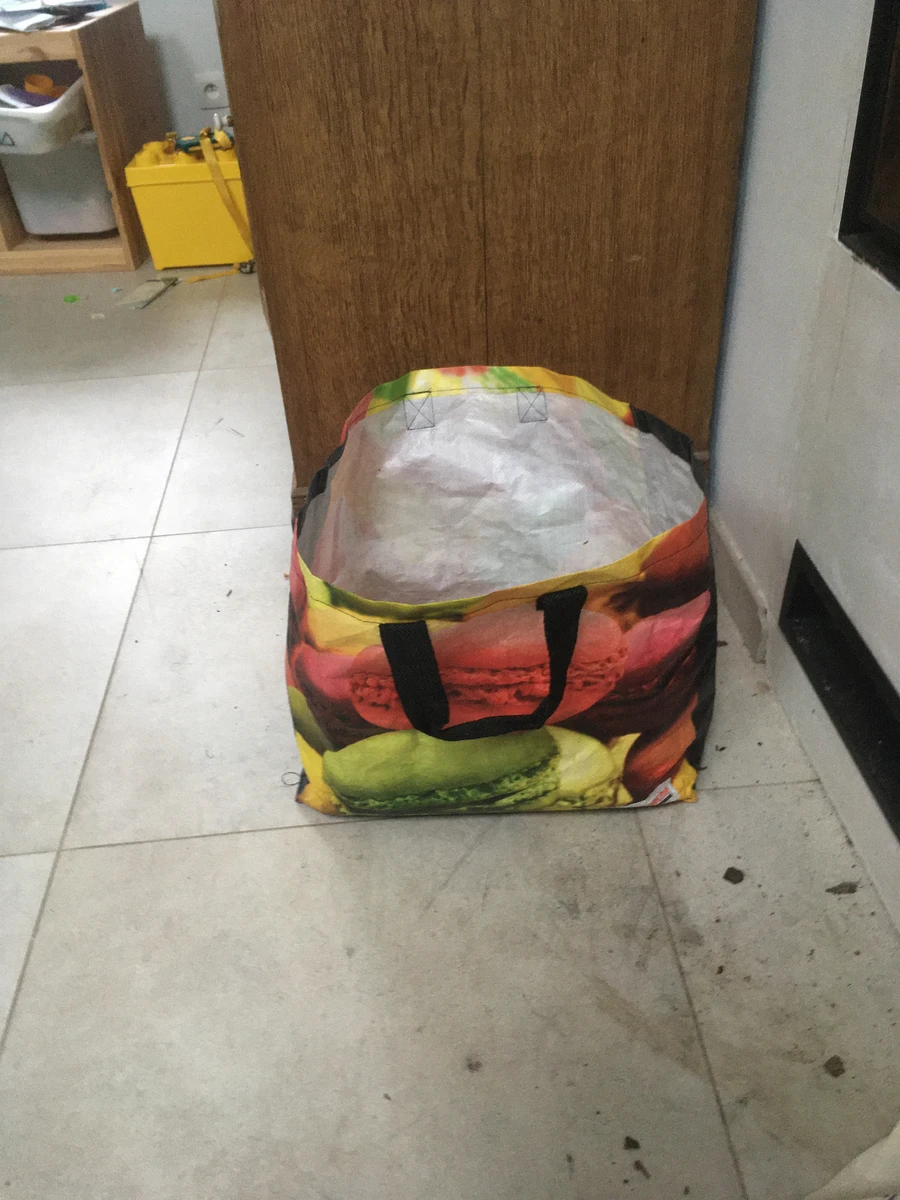 Changer mon sac à bois actuel par un Panier à bois ou rangement à bois vertical de max 42 cm de large