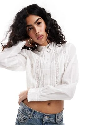 Miss Selfridge - Chemise courte à bordures en dentelle de coton - Ivoire | ASOS