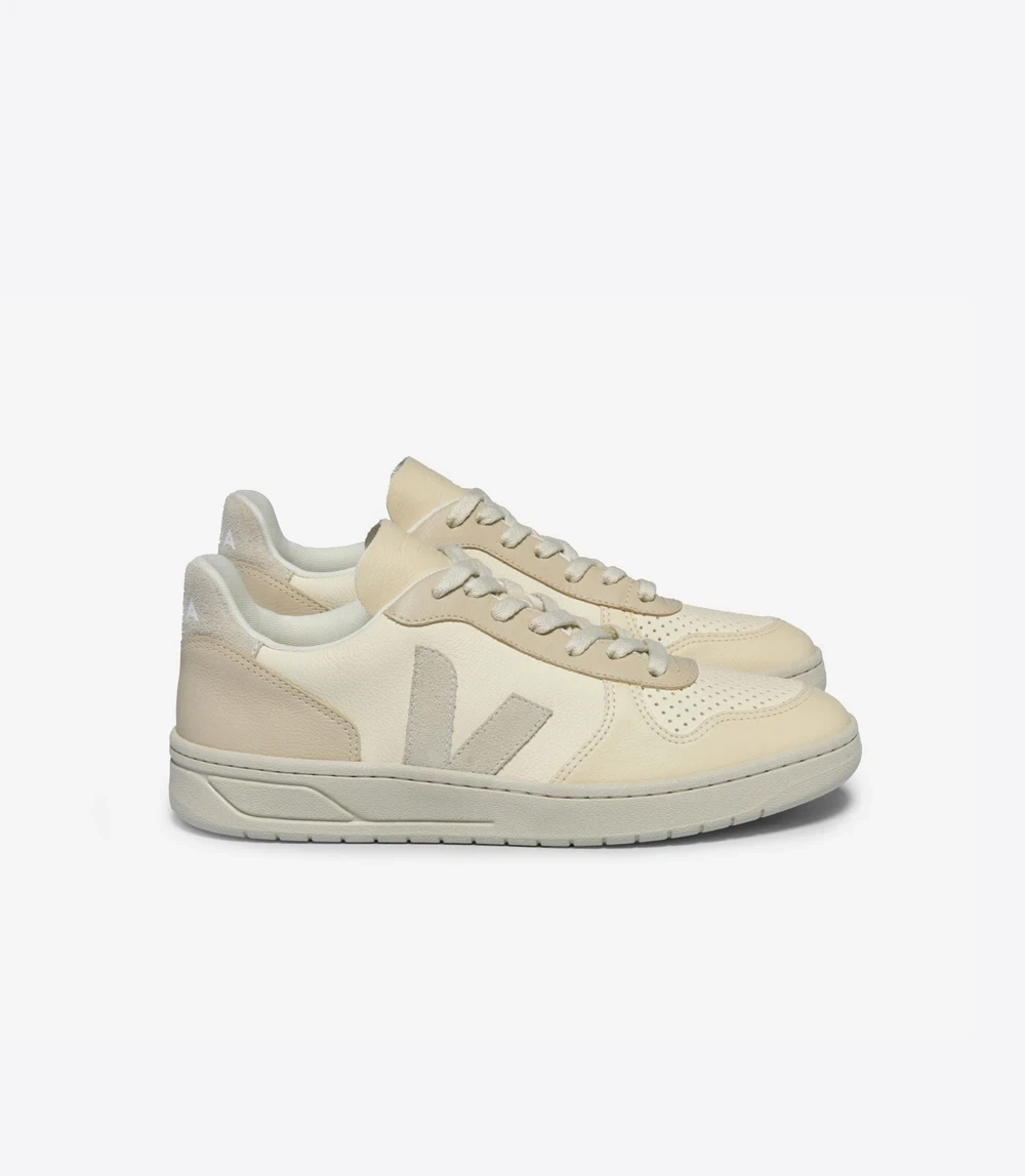 Baskets v-10 chromefree multi cashew pierre Veja