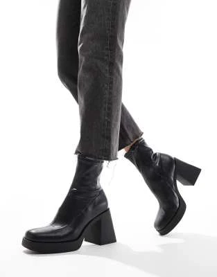 Stradivarius - Bottines à semelle plateforme - Noir