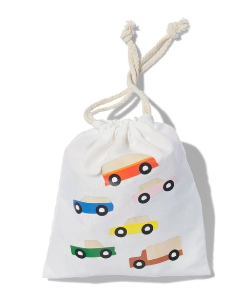 Petites voitures en bois 