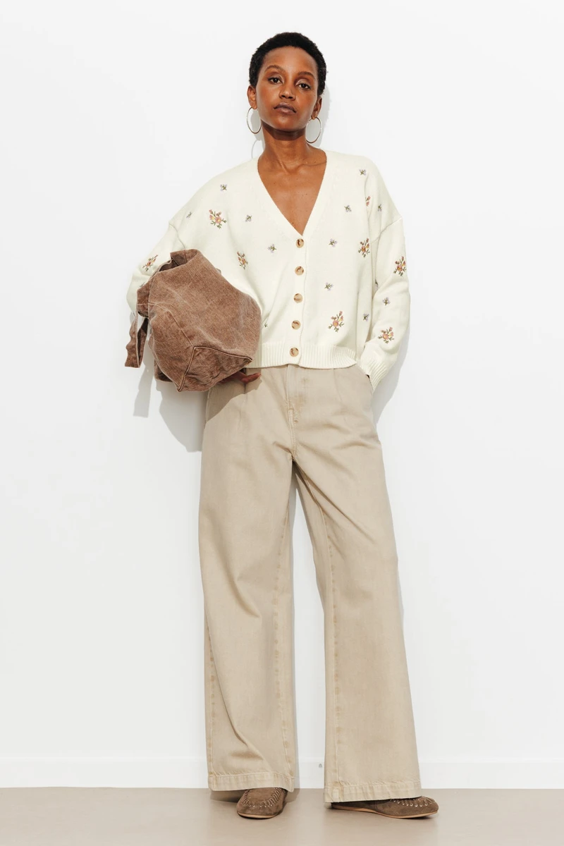 Cardigan brodé de fleurs Femme
