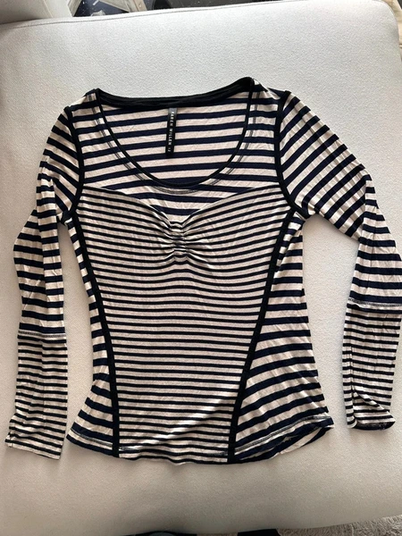 Camiseta marca Karen Millen