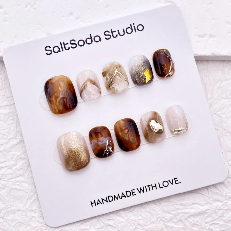 Ongles à pression faits main ambre brun, set d'ongles court rond automne hiver