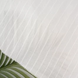 Tissu voile coton viscose relief ligne écru
