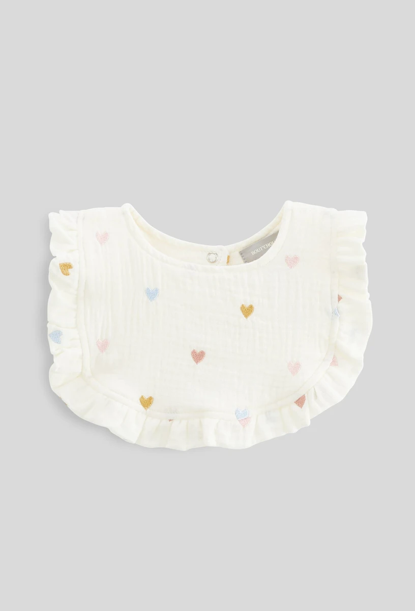 Plastron bébé brodé coeur
