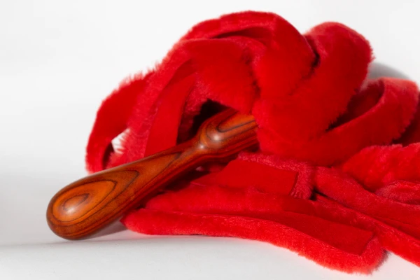 Sheep fur flogger