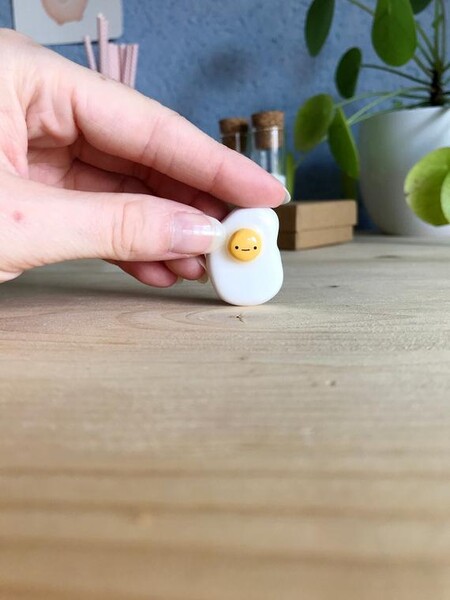 PIN - Pins Oeuf au plat Kawaii en Argile - Argile Fait-main - Kawaii - Badge fait main - Broche fait main -