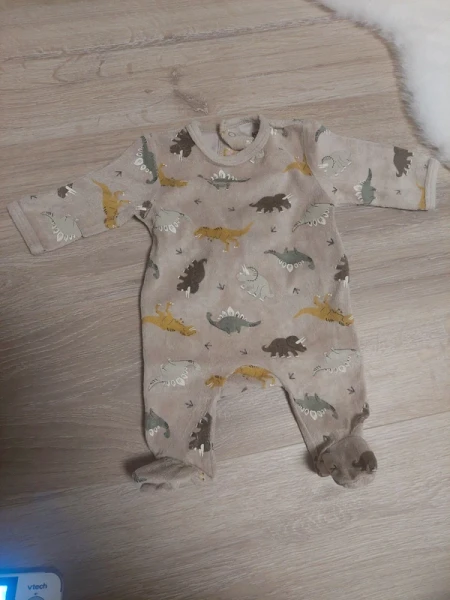 pyjama dino