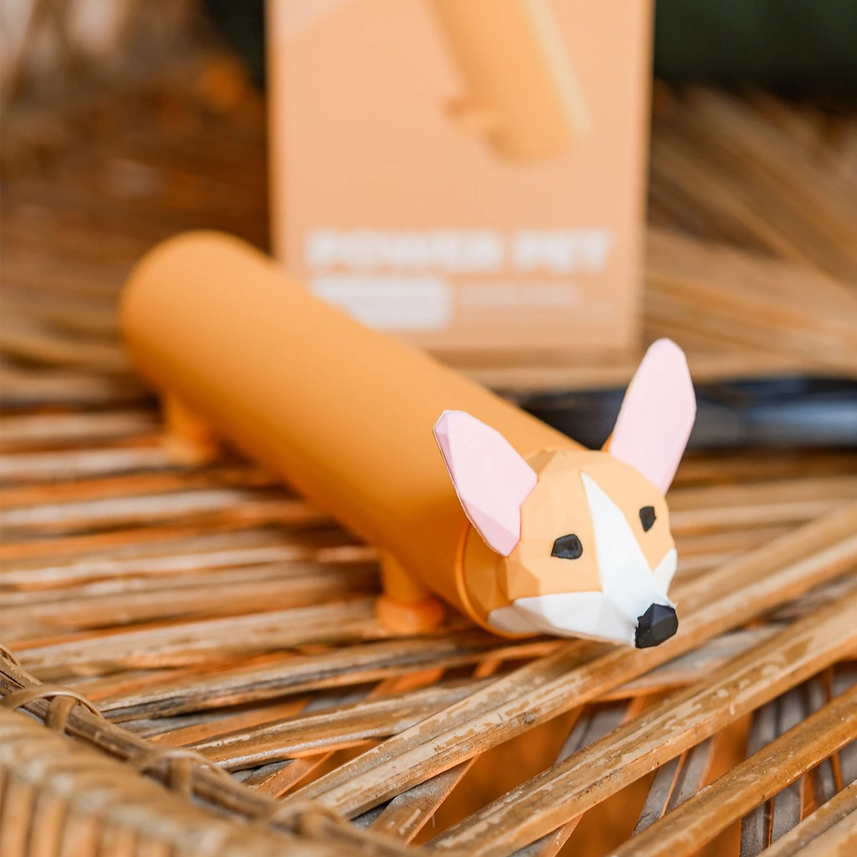 Une batterie externe chien