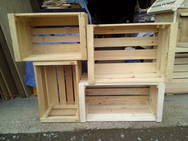 8 caisses en bois 