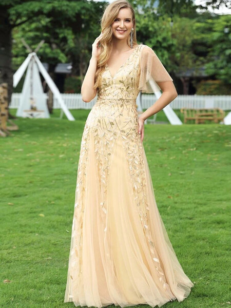 Robe de bal en tulle à sequins