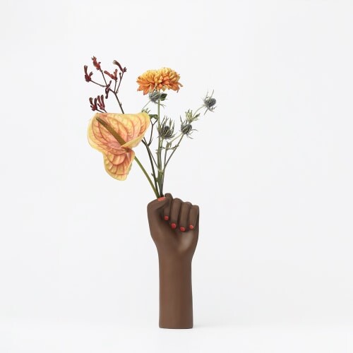 Vase en céramique H27,1cm GIRL POWER BLACK | Maisons du Monde
