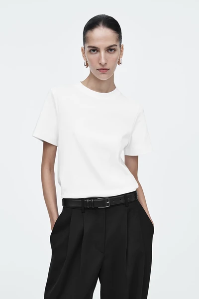 T-SHIRT REGULAR ÉLÉGANT