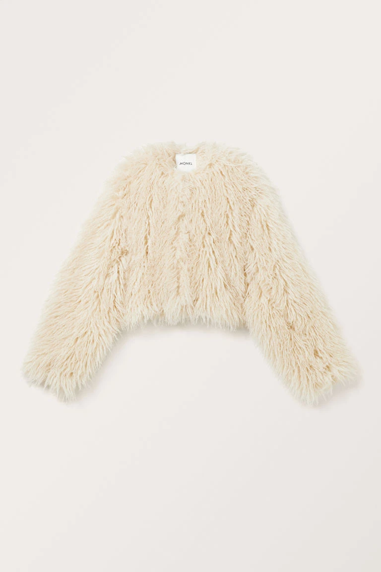 Veste courte en fourrure vegan
